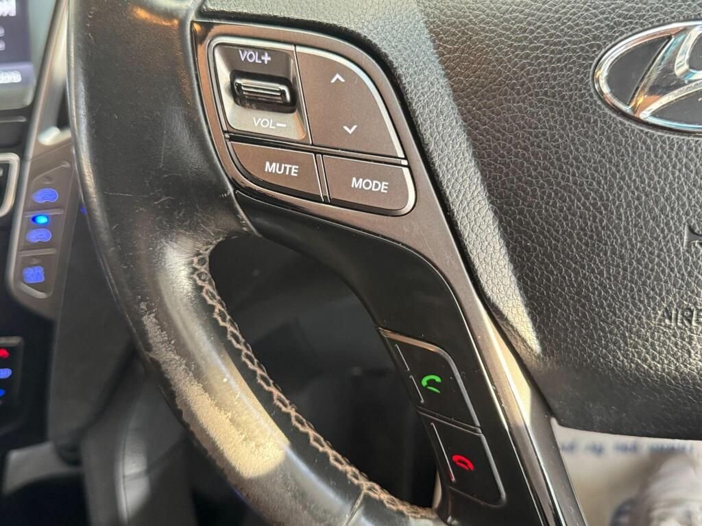 Used Hyundai Santa Fe 2016 for sale - 76776357: Photo 43