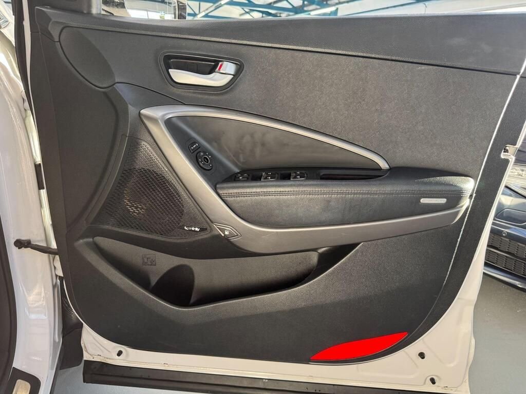 Used Hyundai Santa Fe 2016 for sale - 76776357: Photo 50