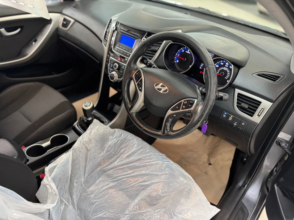 Used Hyundai i30 2013 for sale - 78044080: Photo 2