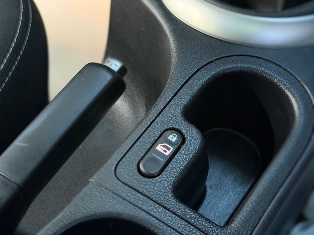 Used Nissan Qashqai 2012 for sale - 76820725: Photo 27