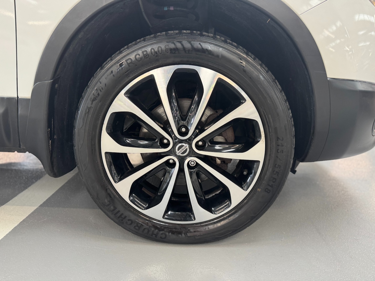Used Nissan Qashqai 2013 for sale - 76320465: Photo 76