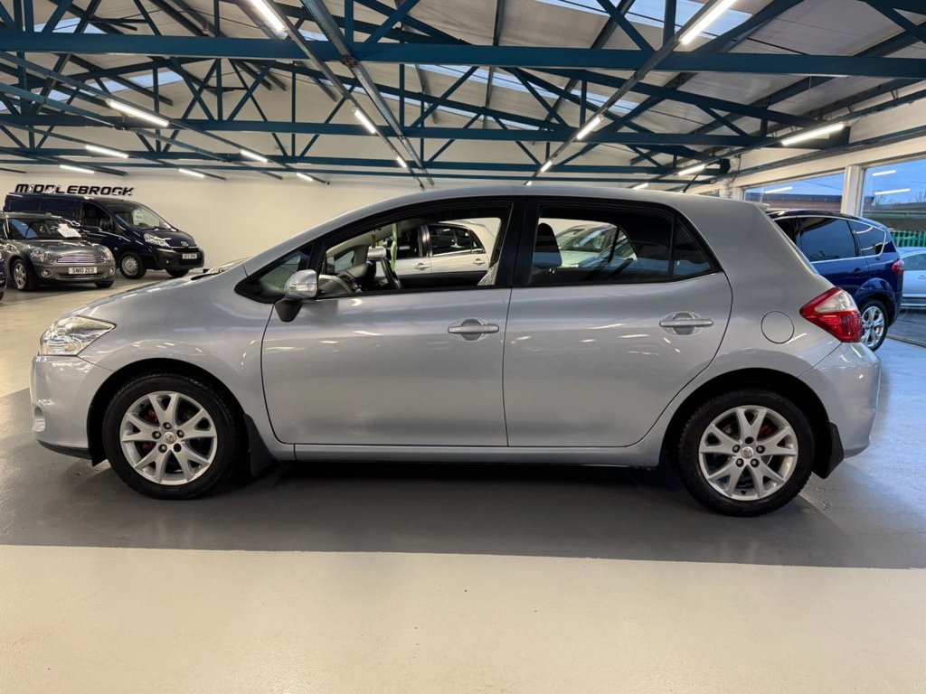 Used Toyota Auris 2012 for sale - 77319578: Photo 11