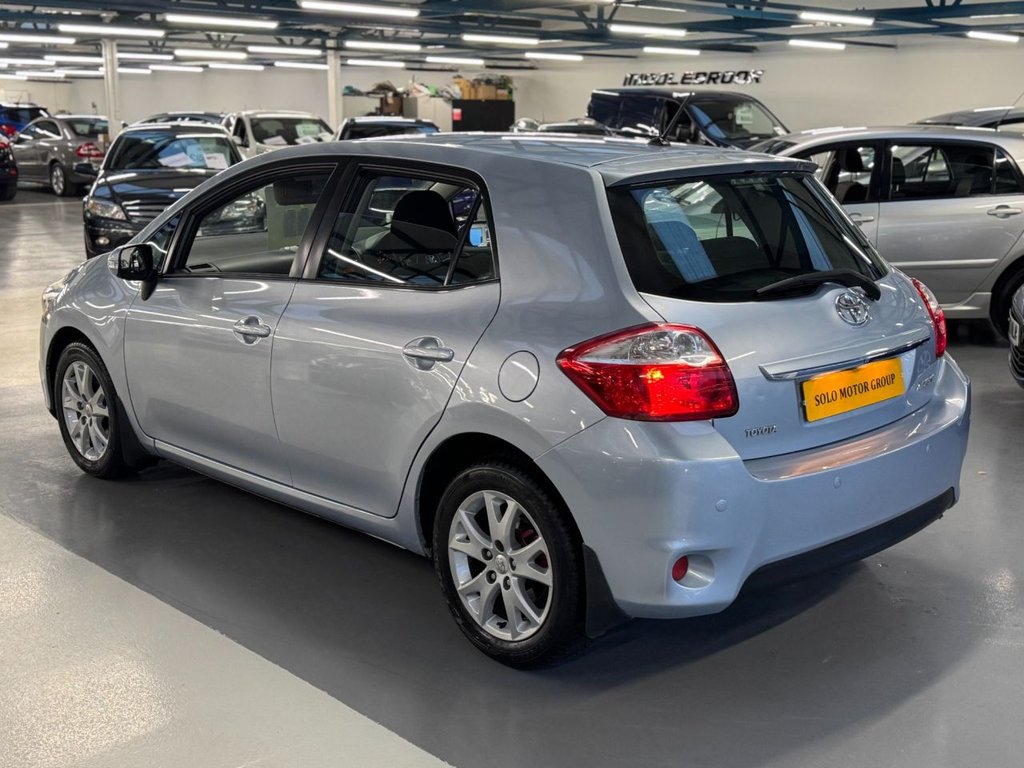 Used Toyota Auris 2012 for sale - 77319578: Photo 2