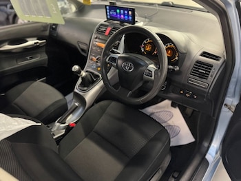 Used Toyota Auris 2012 for sale - 77319578: Photo