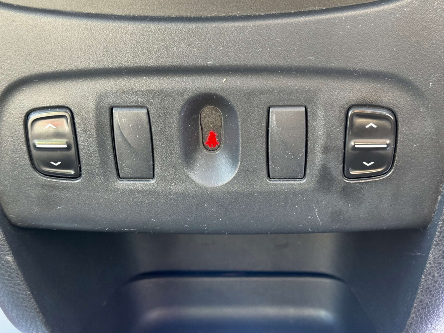 Used Dacia Sandero Stepway 2015 for sale - 77745546: Photo 21