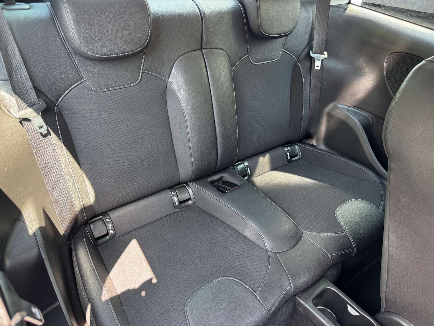 Used Vauxhall ADAM 2018 for sale - 77059120: Photo 18