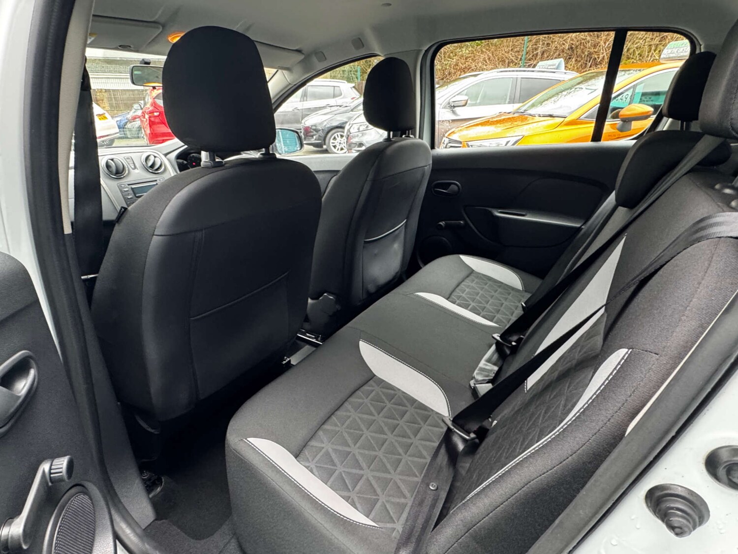 Used Dacia Sandero Stepway 2015 for sale - 77535128: Photo 19