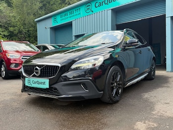 Used Volvo V40 2016 for sale - 79301039: Photo