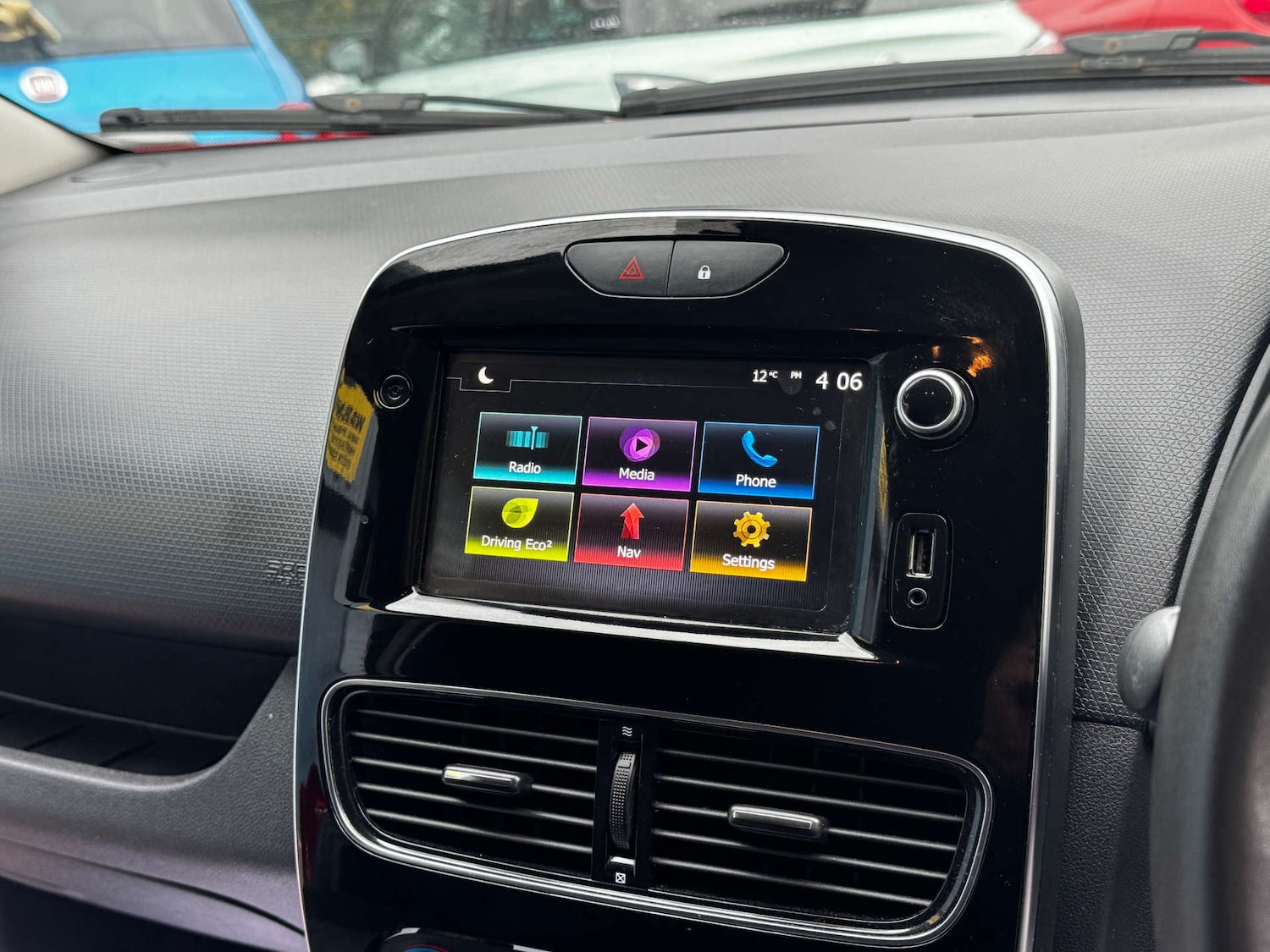 Used Renault Clio 2019 for sale - 76601211: Photo 15