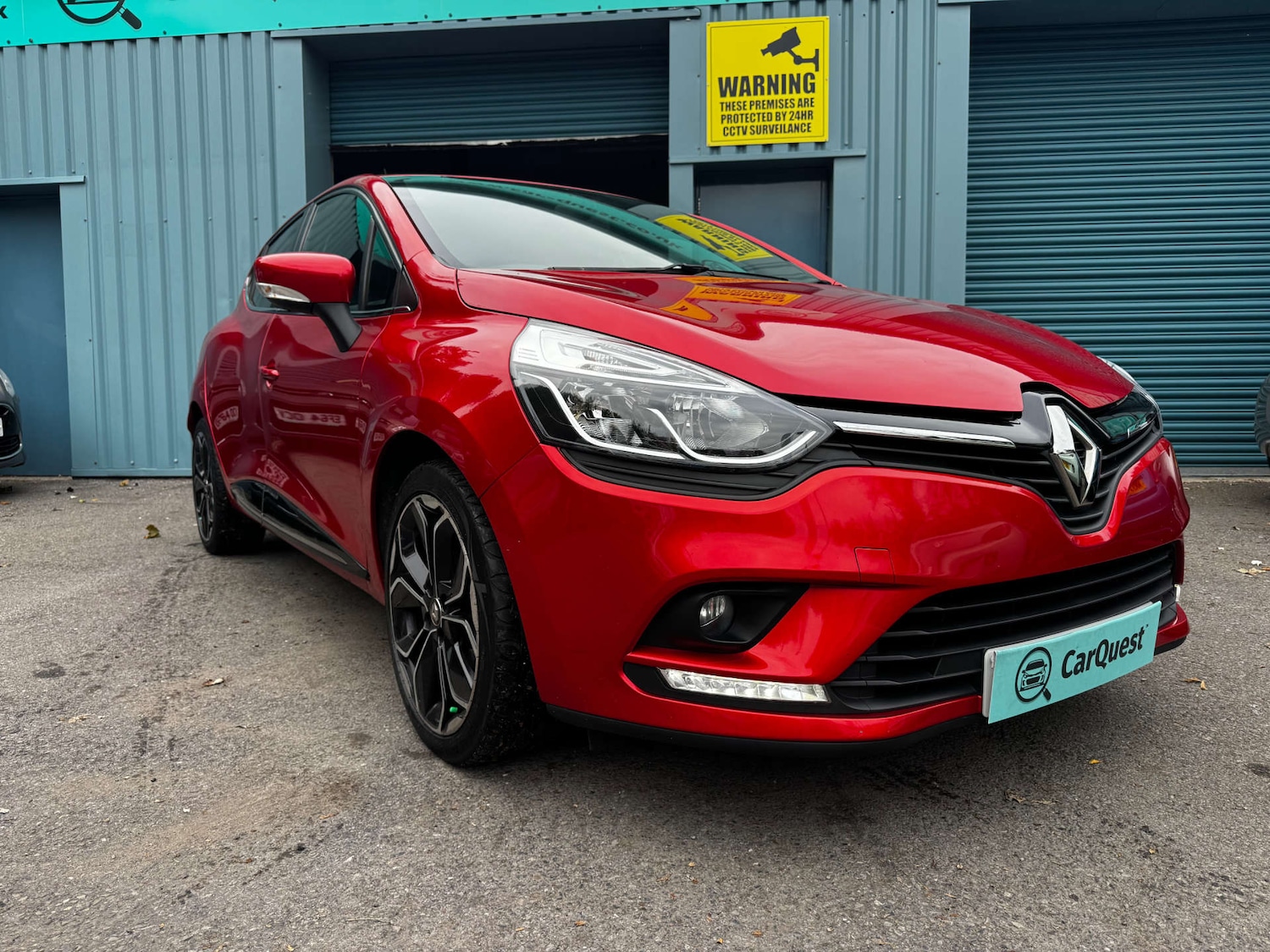 Used Renault Clio 2019 for sale - 76601211: Photo 2