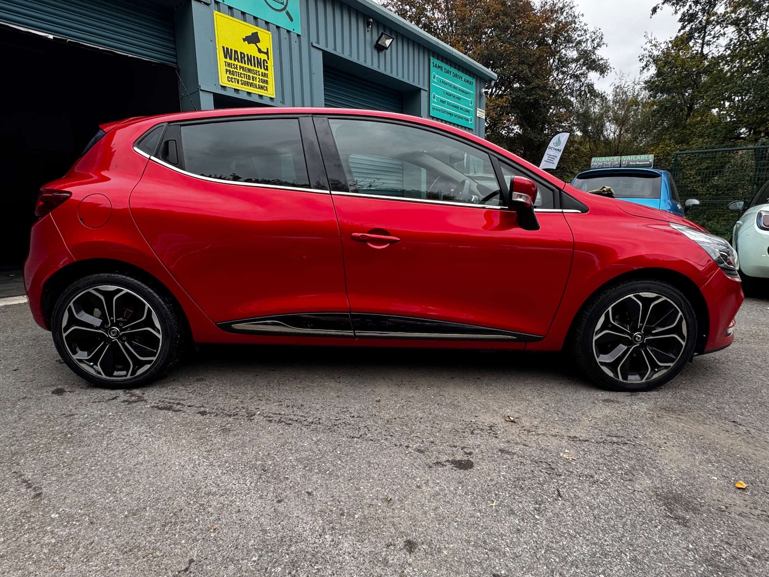 Used Renault Clio 2019 for sale - 76601211: Photo 8