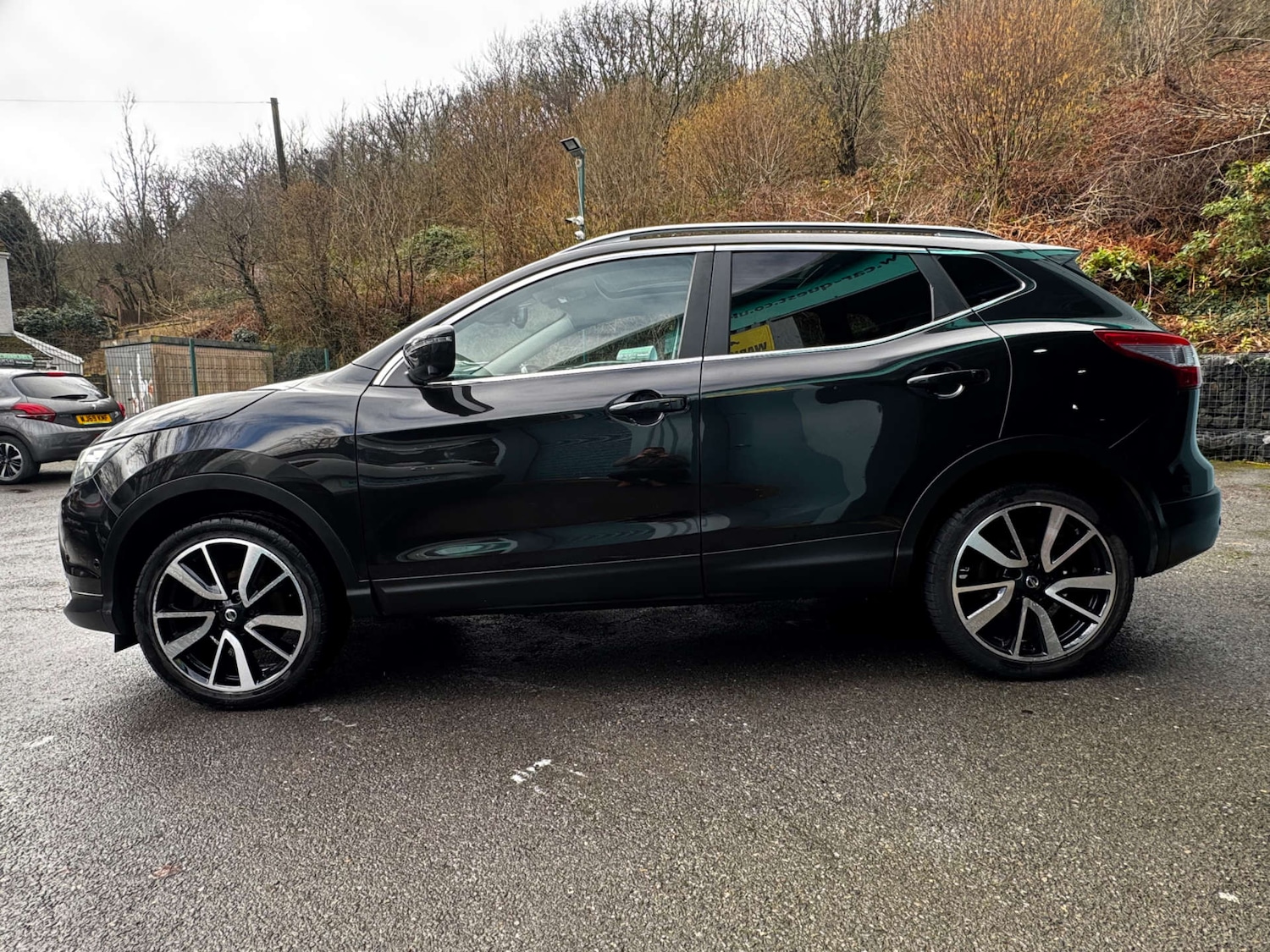 Used Nissan Qashqai 2017 for sale - 77690655: Photo 5