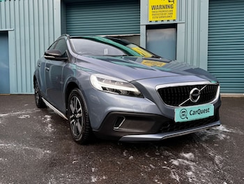 Used Volvo V40 2017 for sale - 77198005: Photo