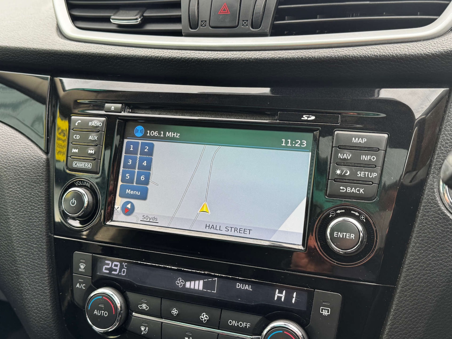 Used Nissan Qashqai 2015 for sale - 77198006: Photo 17