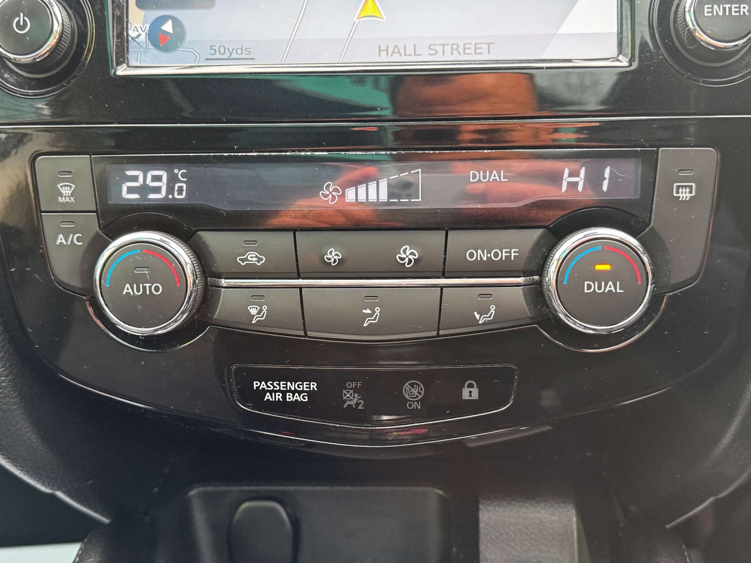 Used Nissan Qashqai 2015 for sale - 77198006: Photo 18