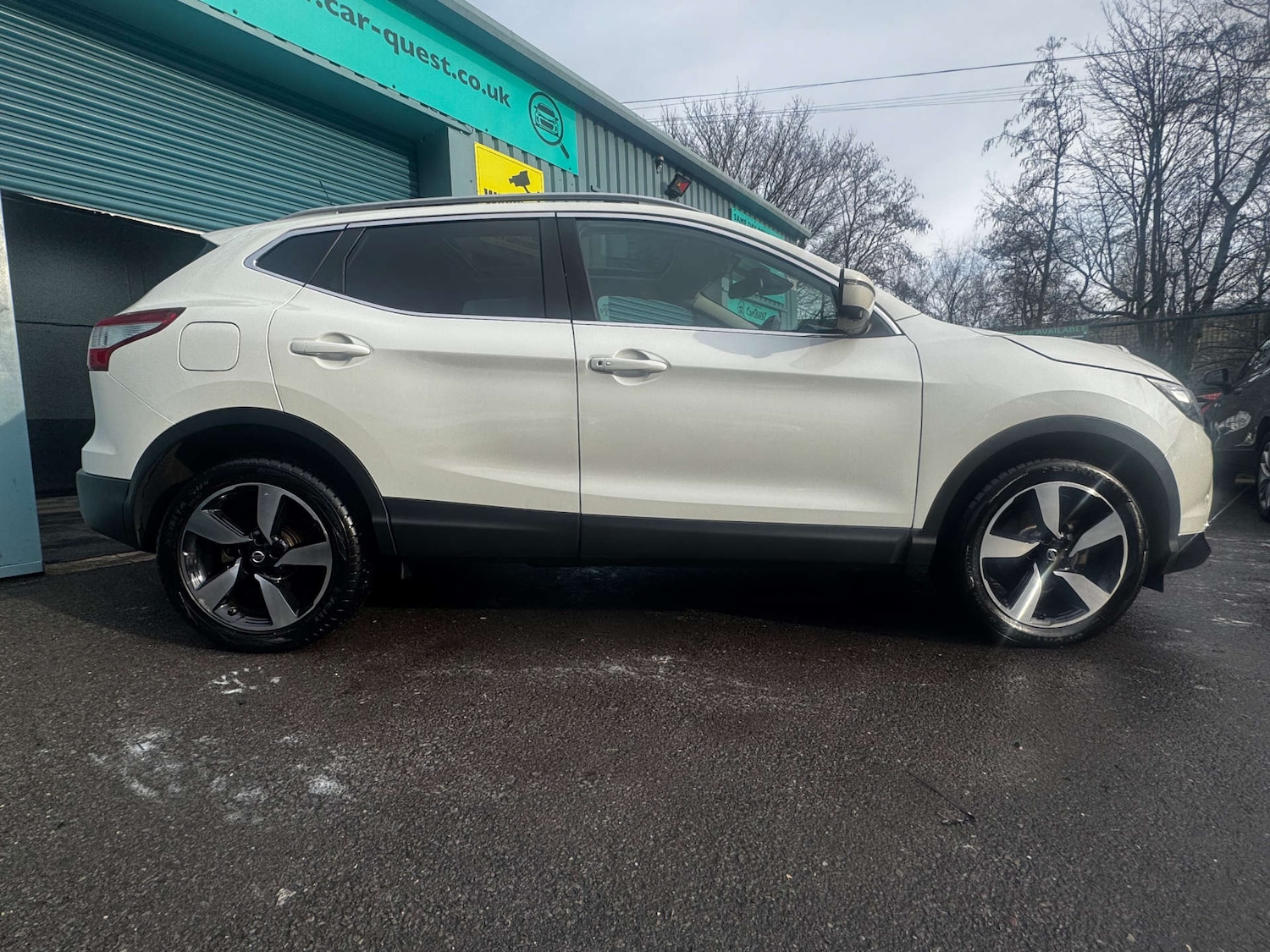 Used Nissan Qashqai 2015 for sale - 77198006: Photo 8