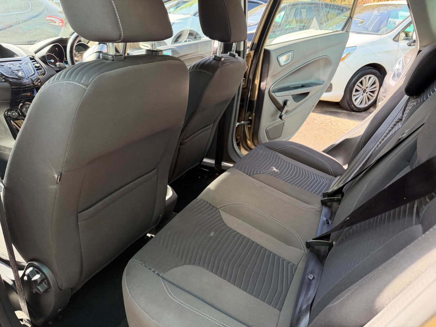 Used Ford Fiesta 2015 for sale - 78162725: Photo 22