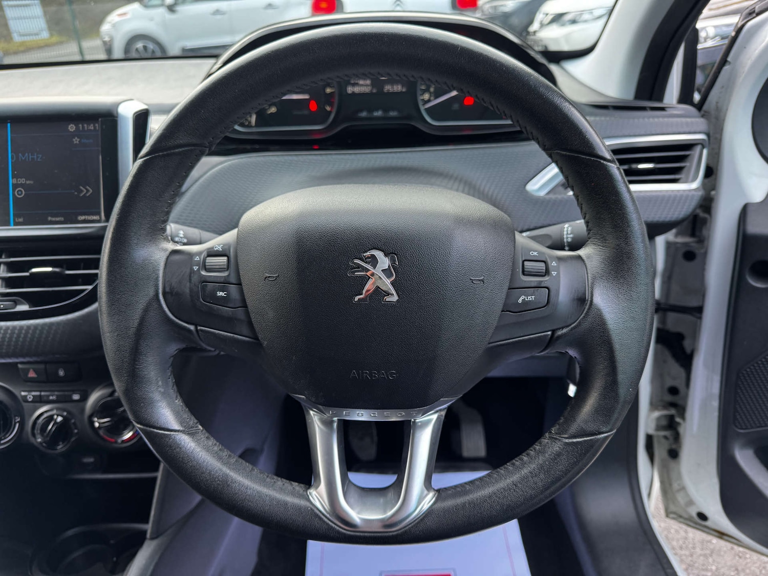 Used Peugeot 208 2017 for sale - 77224832: Photo 12