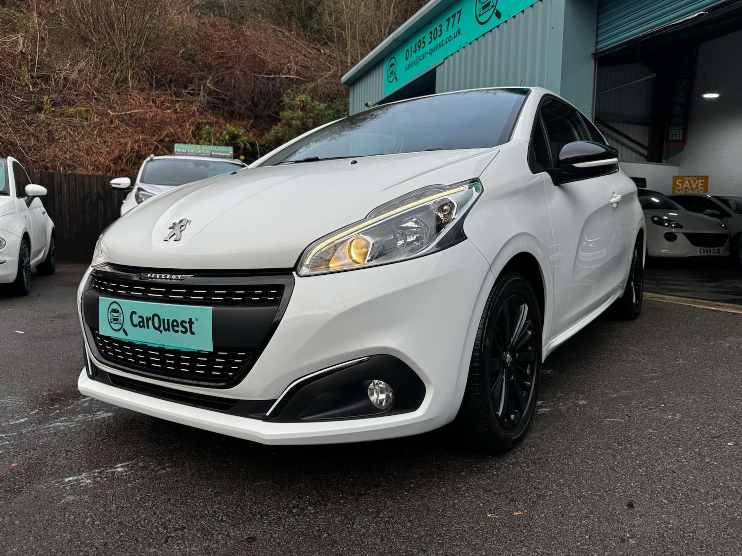 Used Peugeot 208 2017 for sale - 77224832: Photo 2