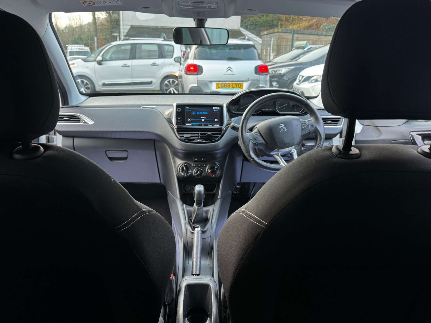 Used Peugeot 208 2017 for sale - 77224832: Photo 20