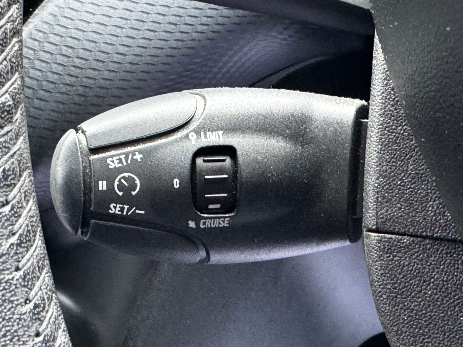 Used Peugeot 208 2017 for sale - 77224832: Photo 23