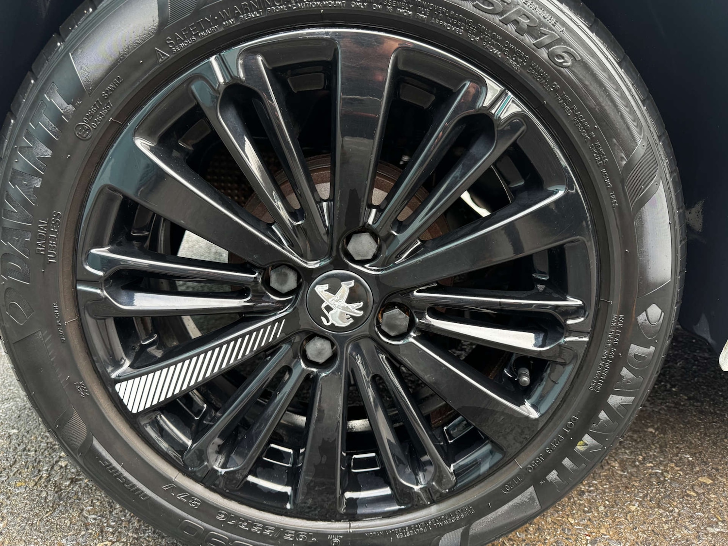 Used Peugeot 208 2017 for sale - 77224832: Photo 24