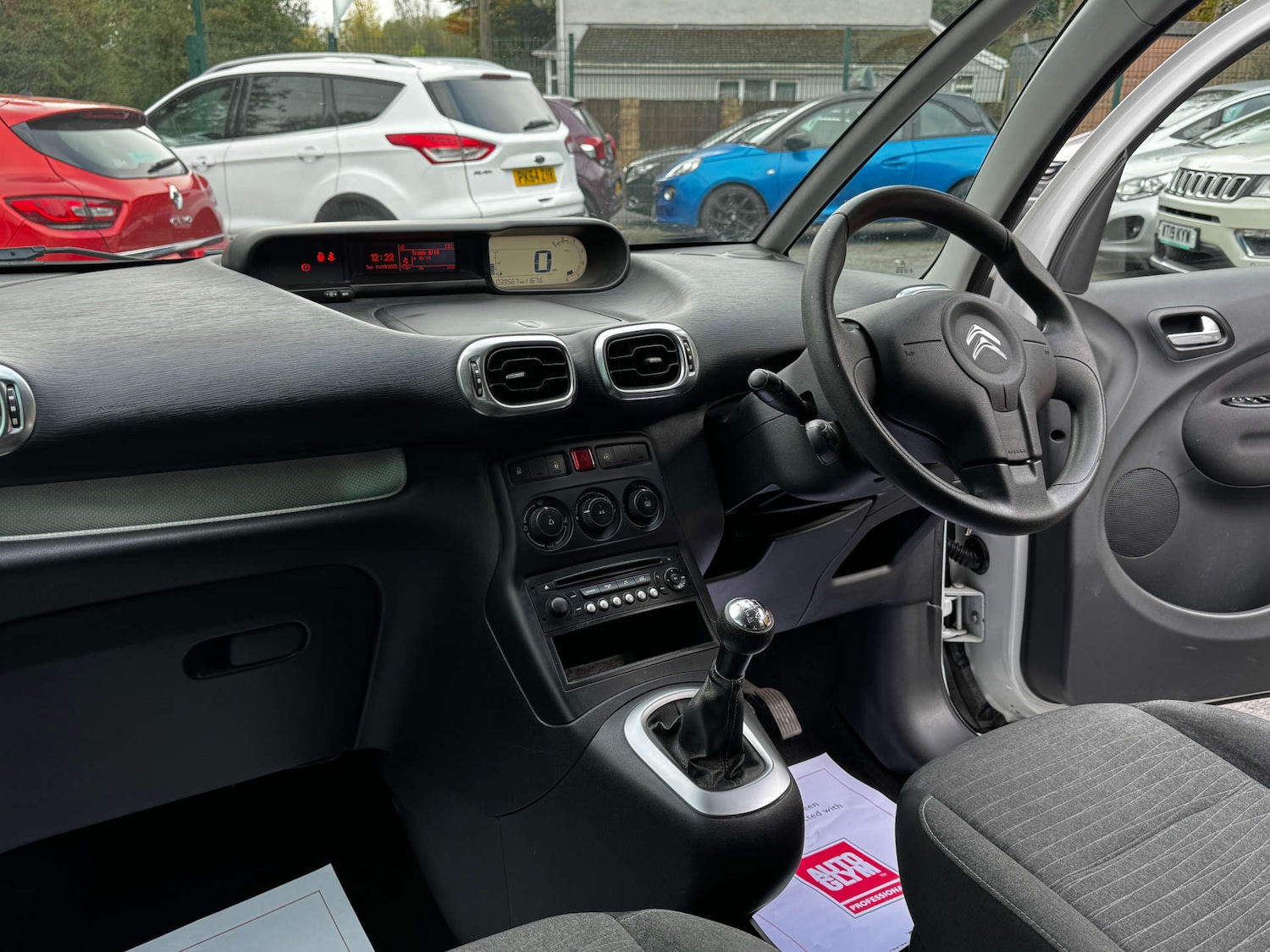 Used Citroen C3 Picasso 2015 for sale - 76829746: Photo 10