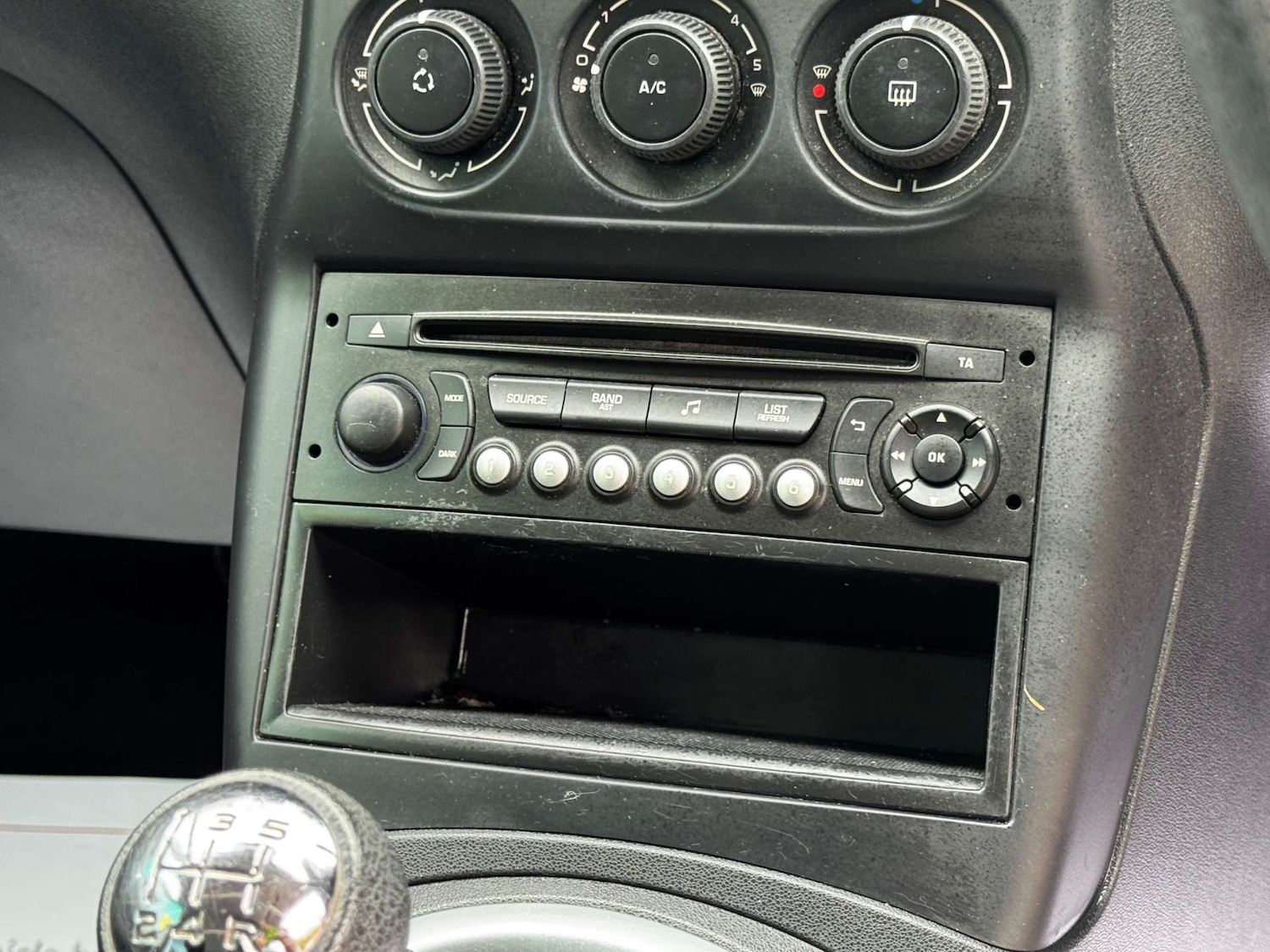 Used Citroen C3 Picasso 2015 for sale - 76829746: Photo 17