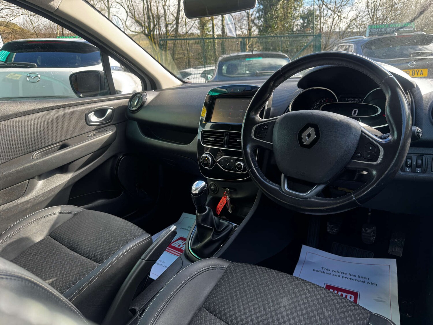 Used Renault Clio 2017 for sale - 77693807: Photo 11