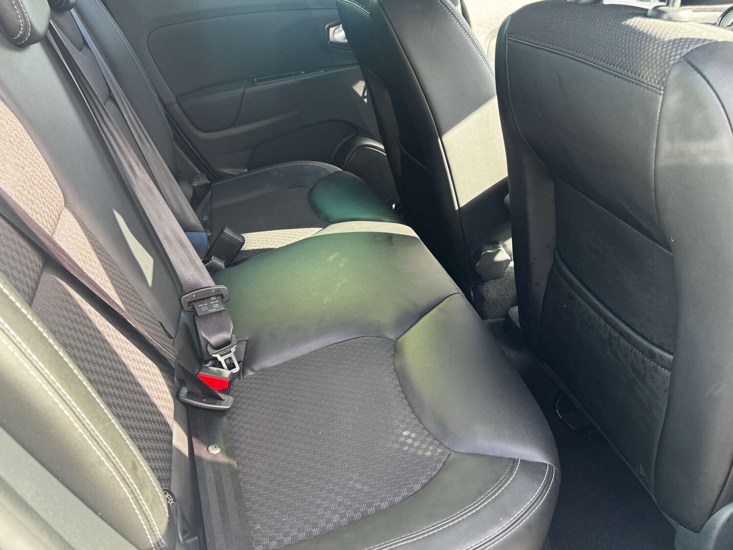 Used Renault Clio 2017 for sale - 77693807: Photo 19