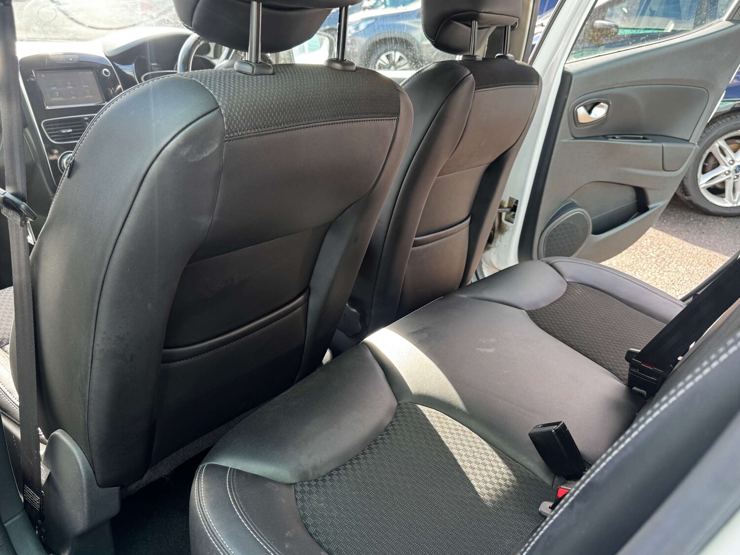 Used Renault Clio 2017 for sale - 77693807: Photo 20