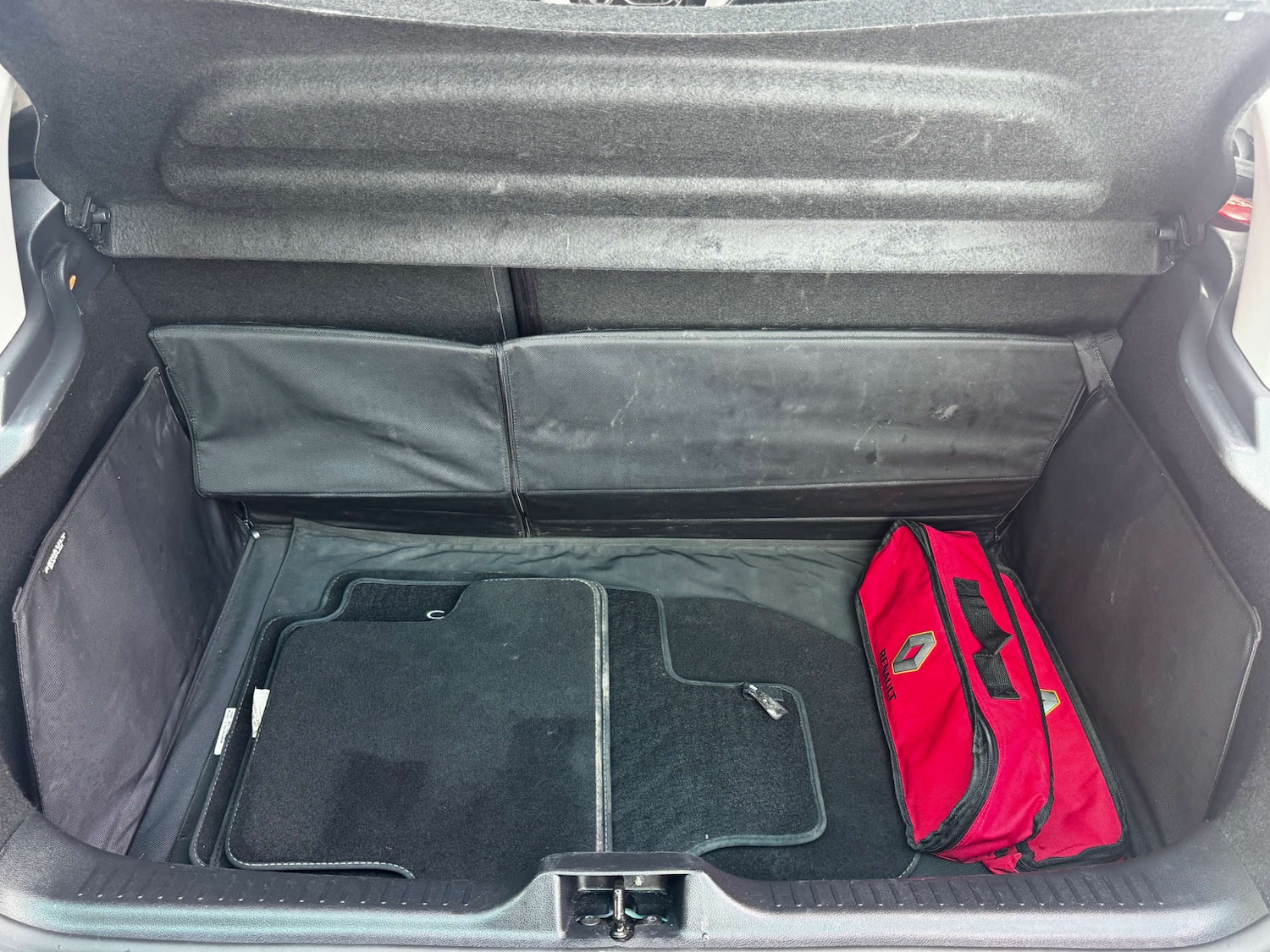 Used Renault Clio 2017 for sale - 77693807: Photo 22