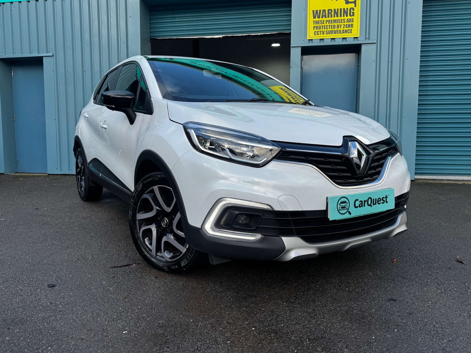 Used Renault Captur 2018 for sale - 77355485: Photo 2