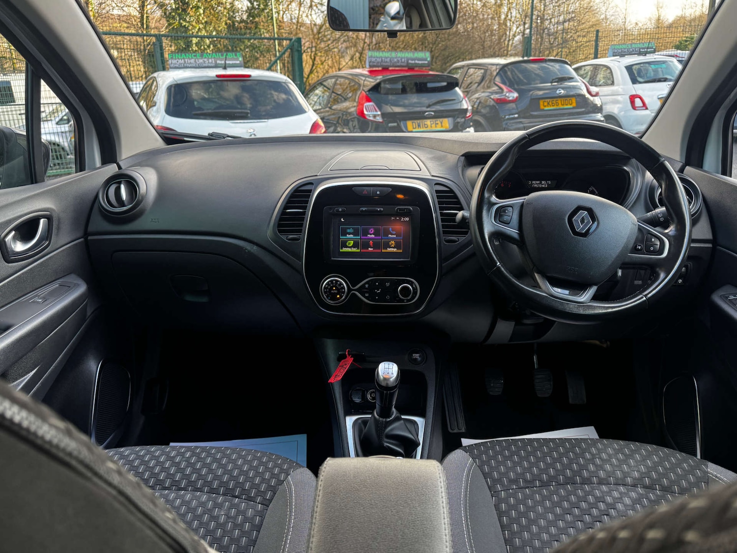 Used Renault Captur 2018 for sale - 77355485: Photo 8