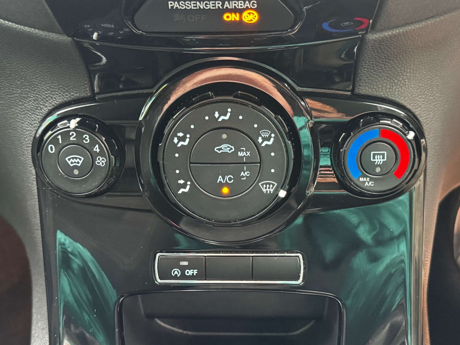 Used Ford Fiesta 2015 for sale - 77536202: Photo 19