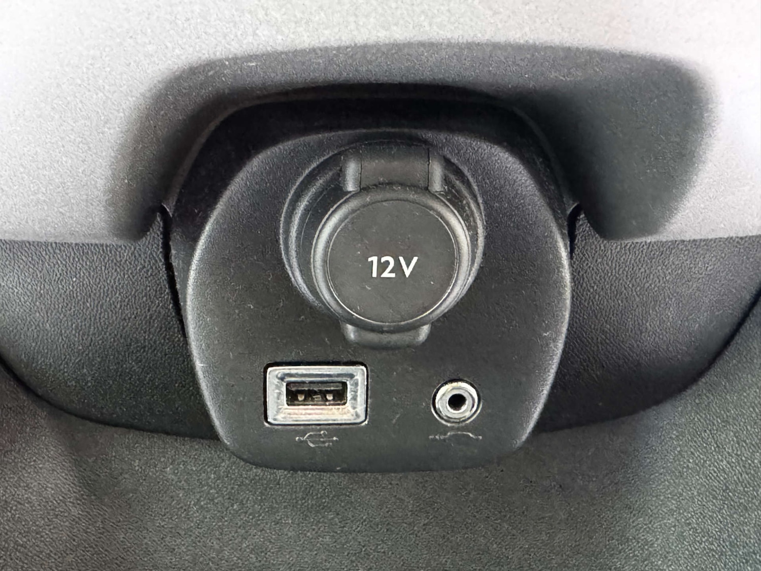 Used Peugeot 108 2015 for sale - 76375094: Photo 17