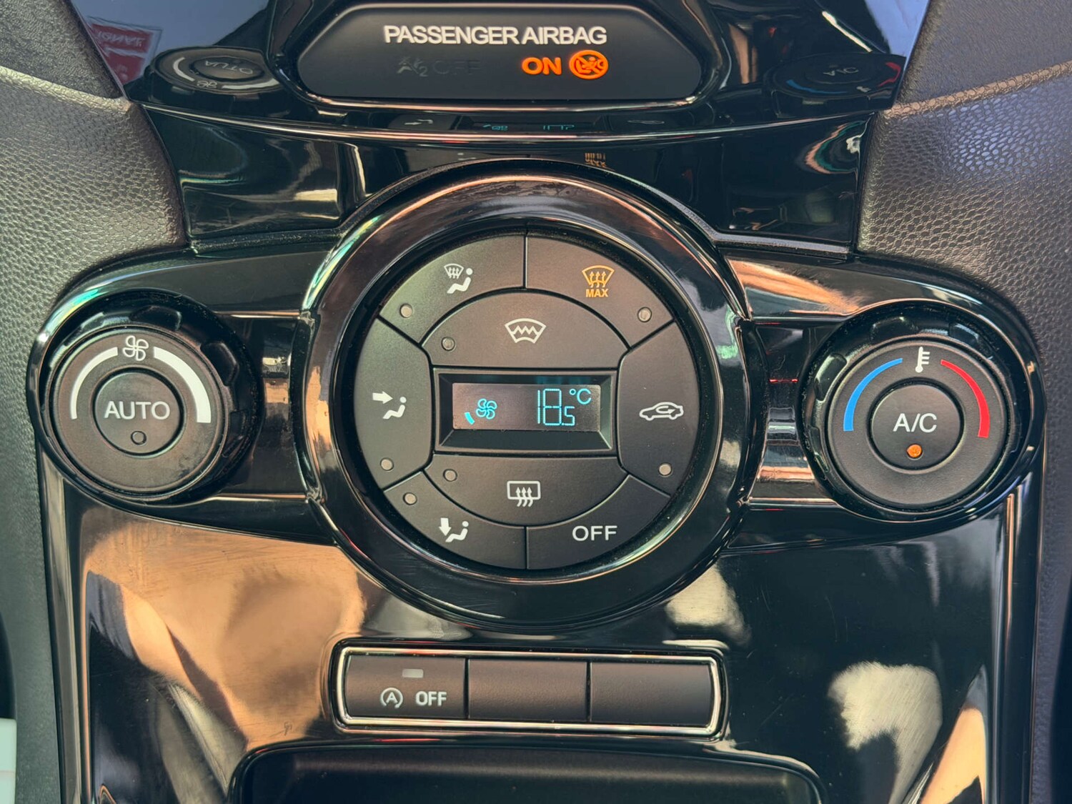 Used Ford Fiesta 2014 for sale - 77953319: Photo 17