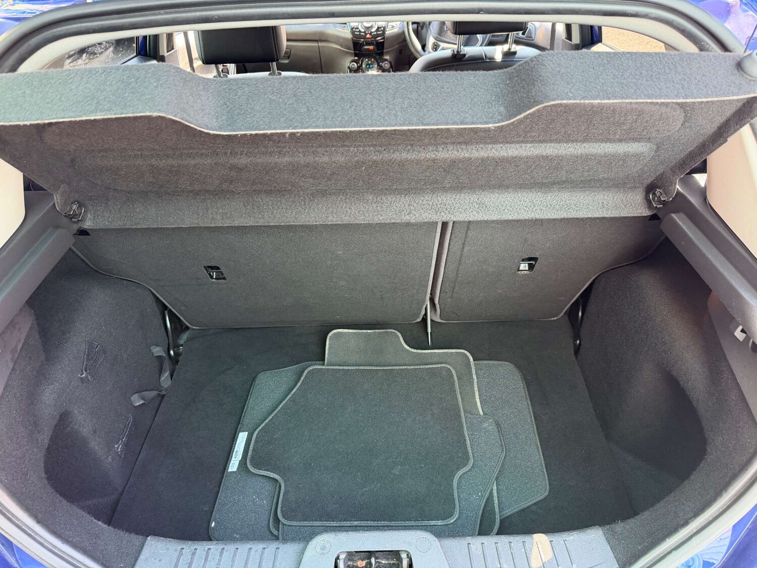 Used Ford Fiesta 2014 for sale - 77953319: Photo 28