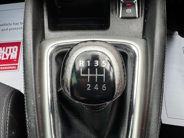 Used Nissan Qashqai 2015 for sale - 76275282: Photo 17