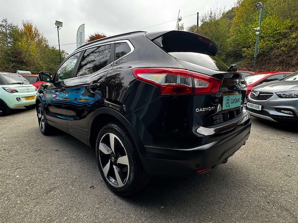 Used Nissan Qashqai 2015 for sale - 76275282: Photo 5