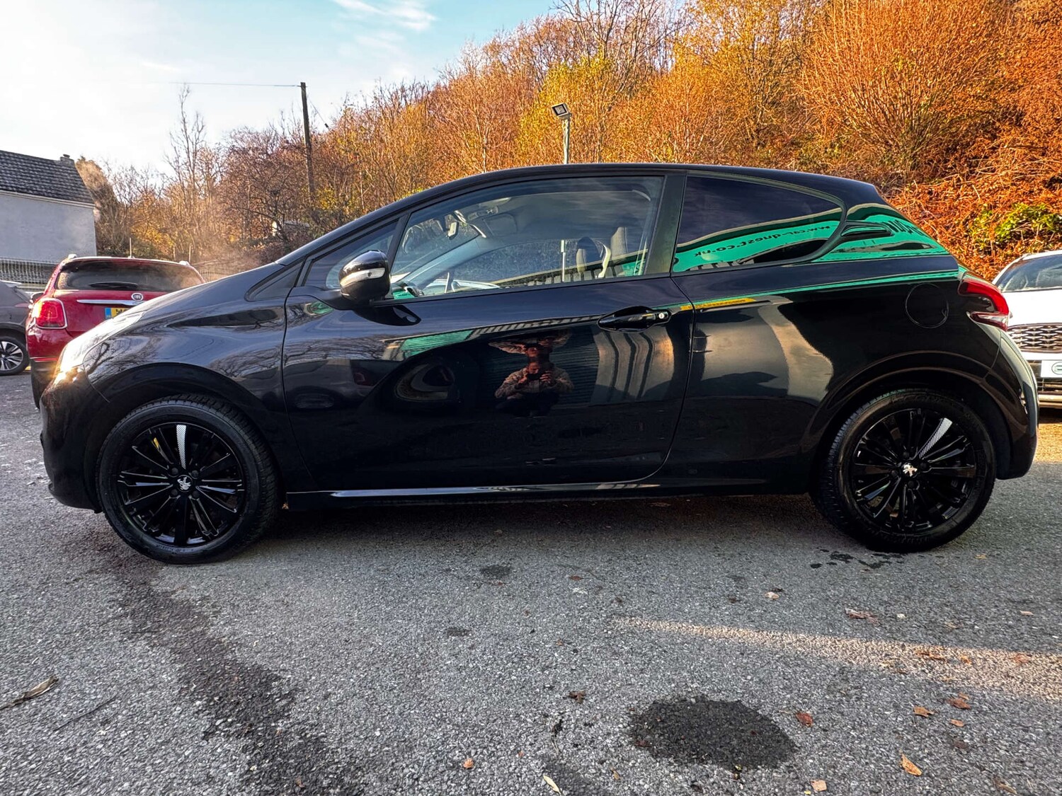 Used Peugeot 208 2017 for sale - 76650419: Photo 4