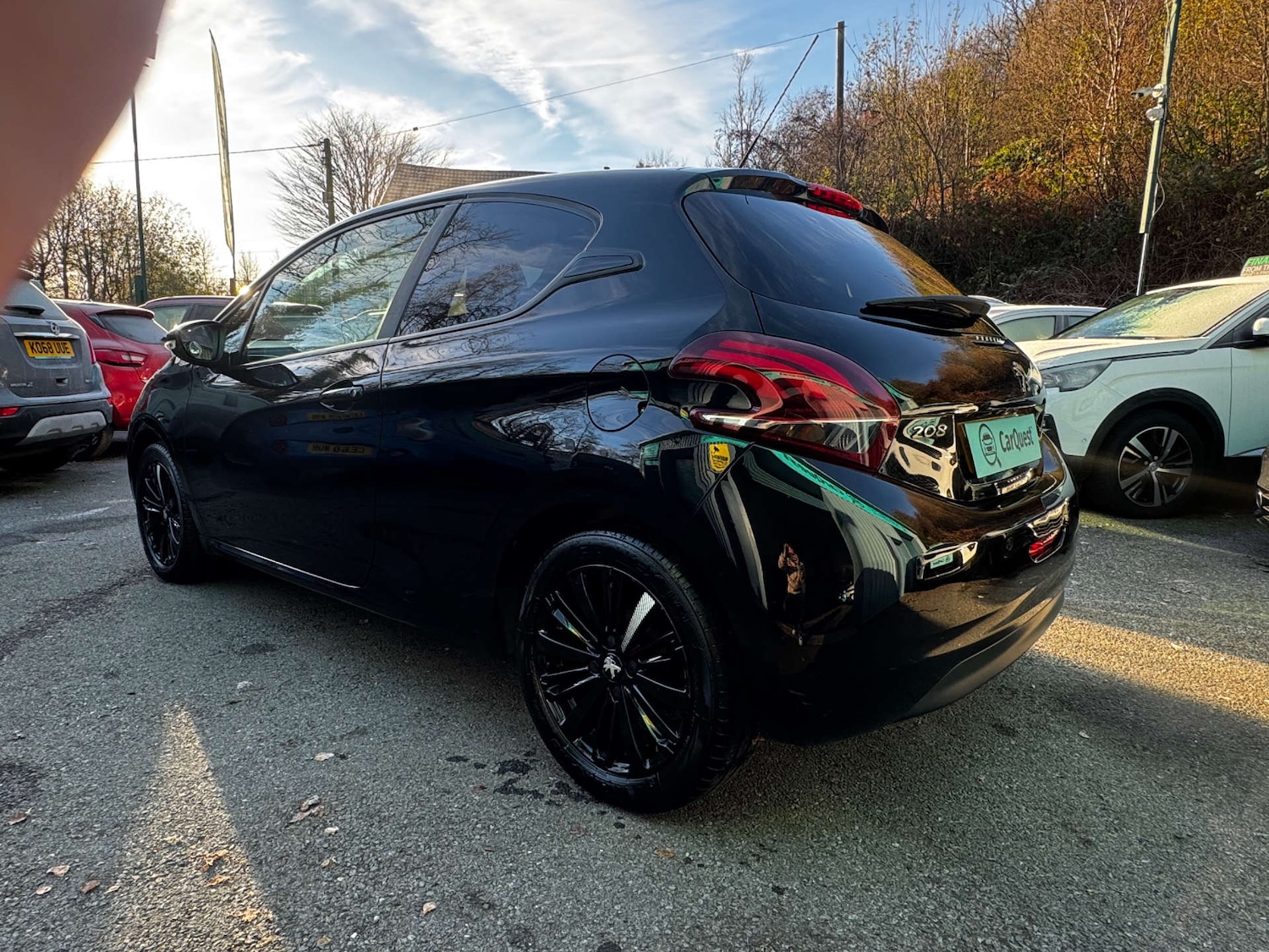 Used Peugeot 208 2017 for sale - 76650419: Photo 5