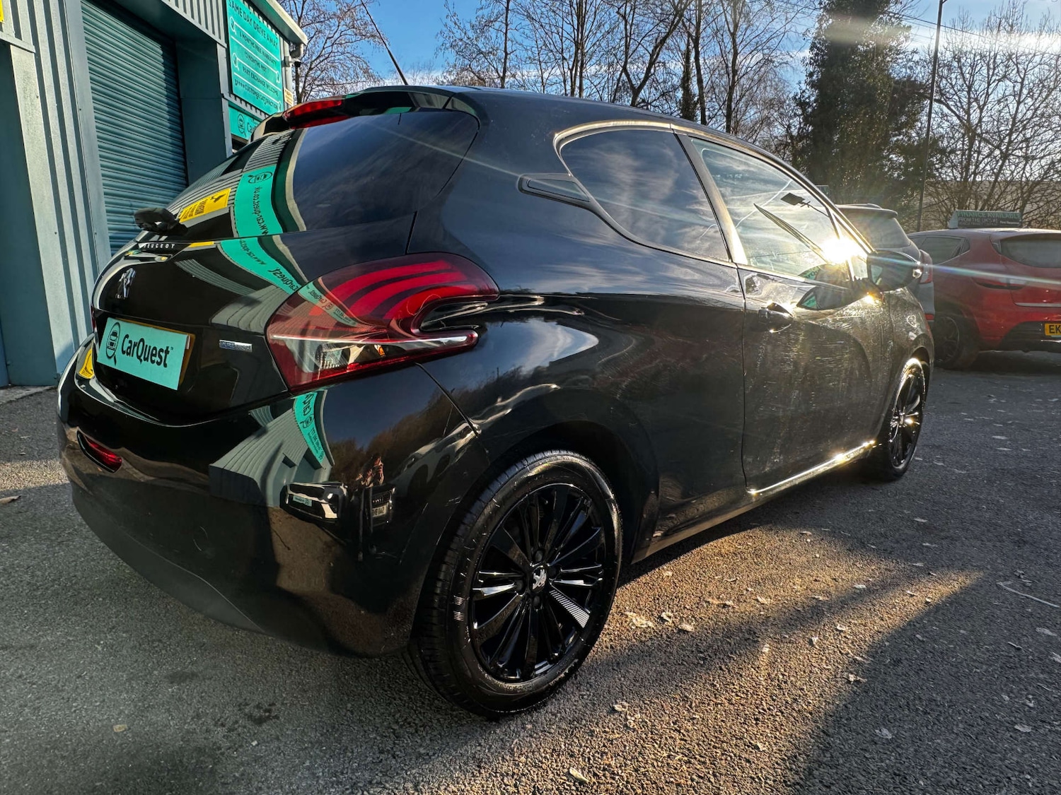 Used Peugeot 208 2017 for sale - 76650419: Photo 7