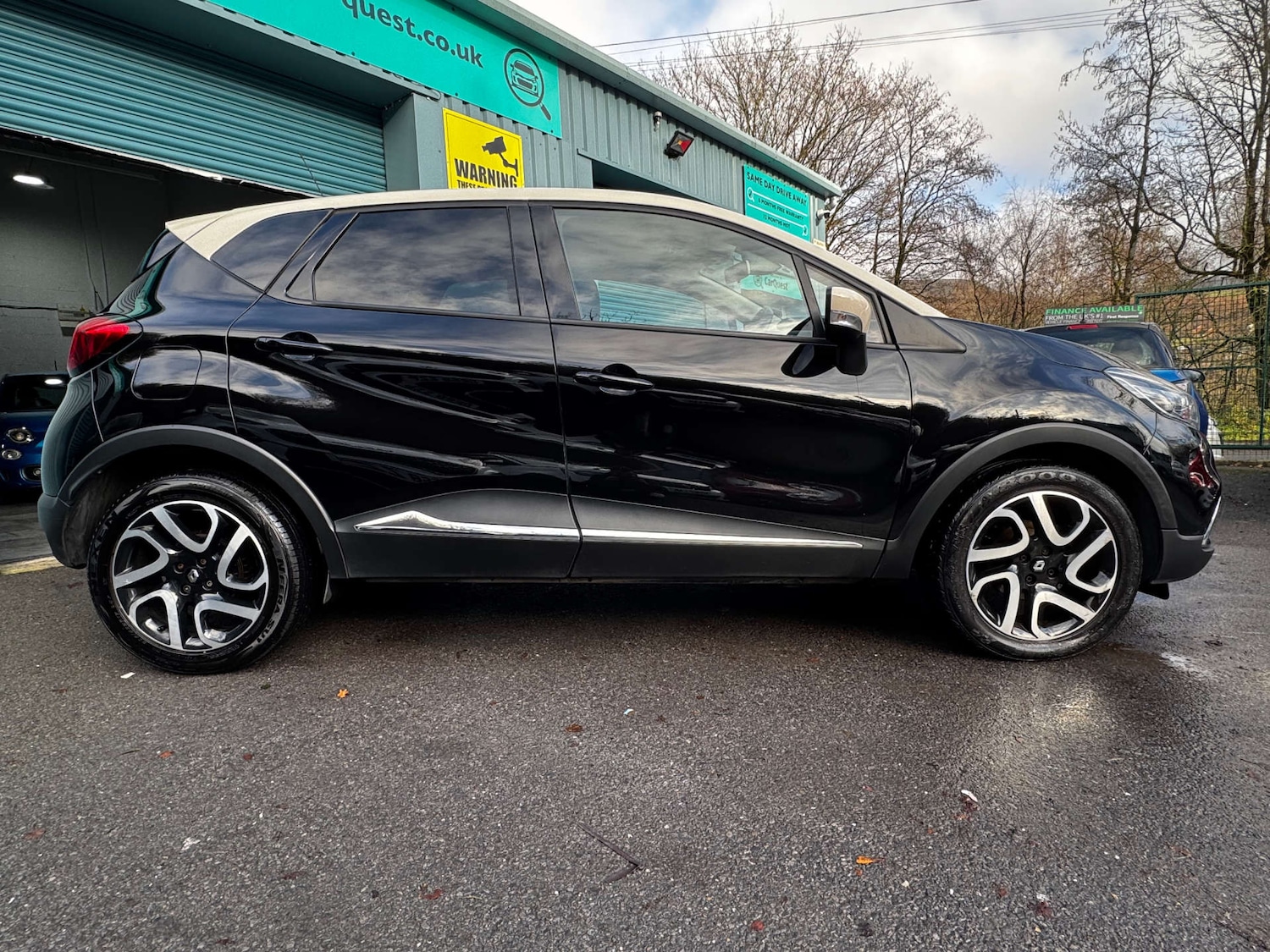 Used Renault Captur 2015 for sale - 76829830: Photo 8