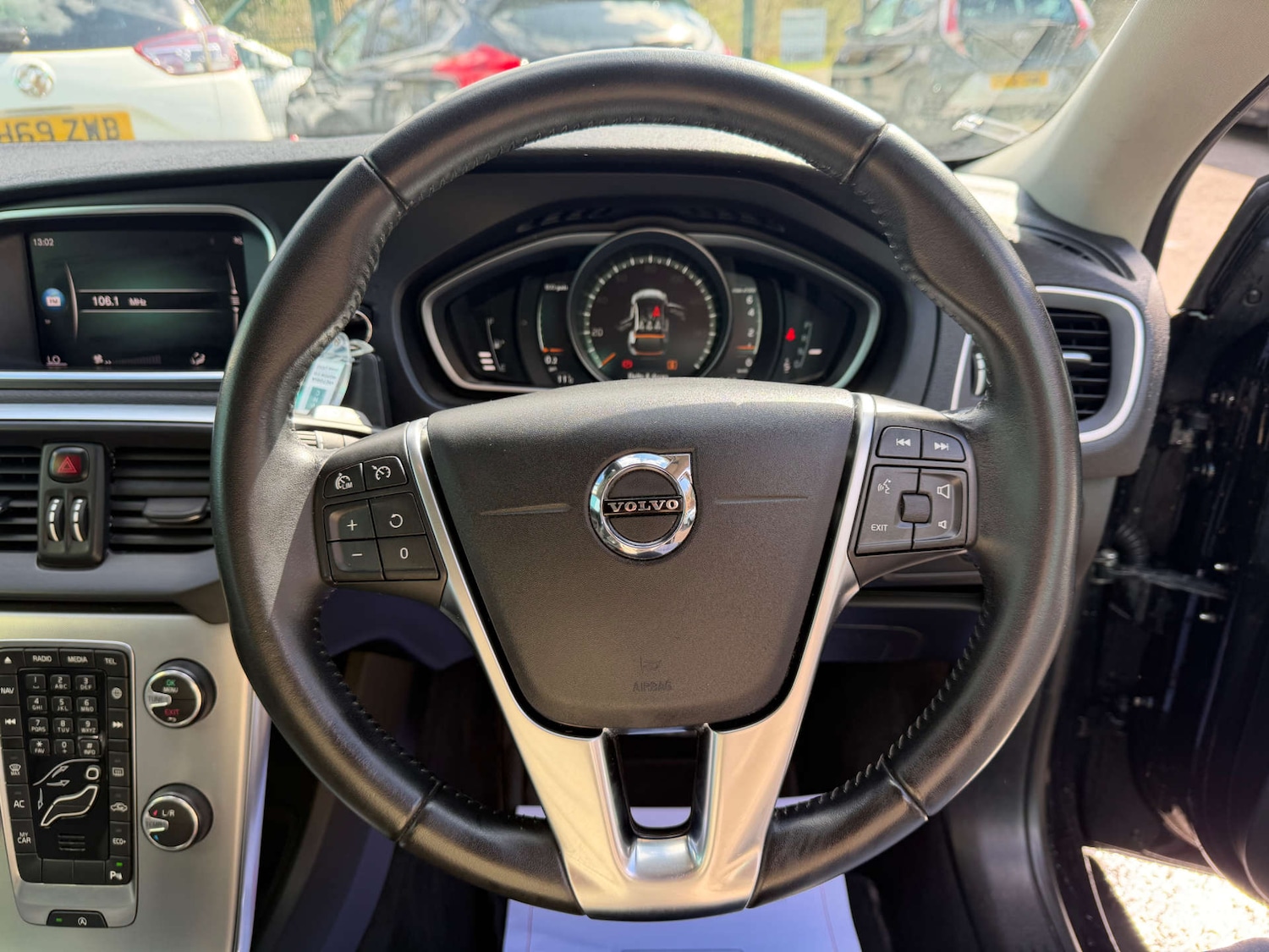 Used Volvo V40 2018 for sale - 78108348: Photo 14