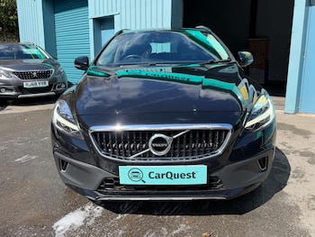 Used Volvo V40 2018 for sale - 78108348: Photo
