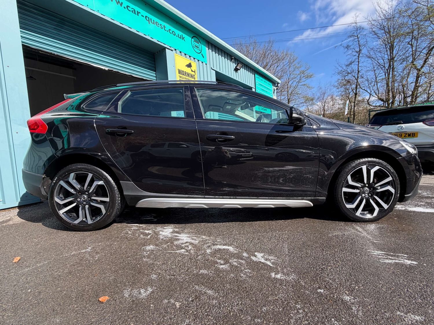 Used Volvo V40 2018 for sale - 78108348: Photo 7