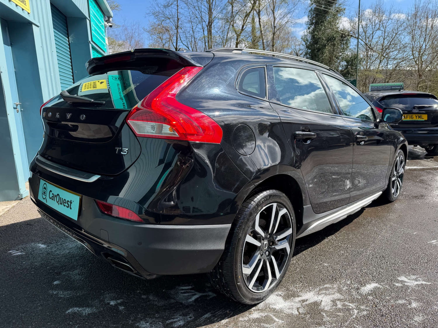 Used Volvo V40 2018 for sale - 78108348: Photo 8