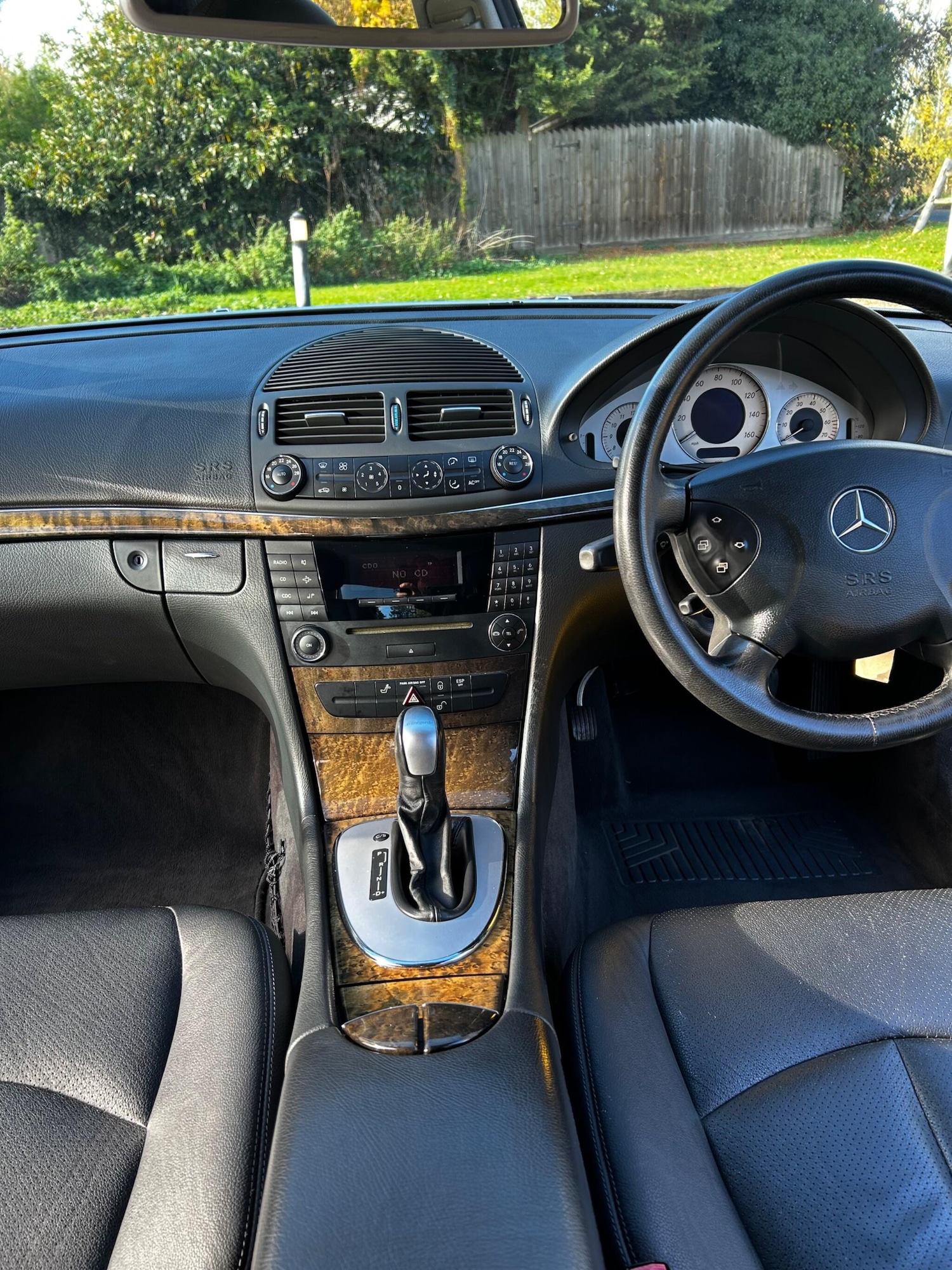 Used Mercedes-Benz E Class 2004 for sale - 76446603: Photo 36