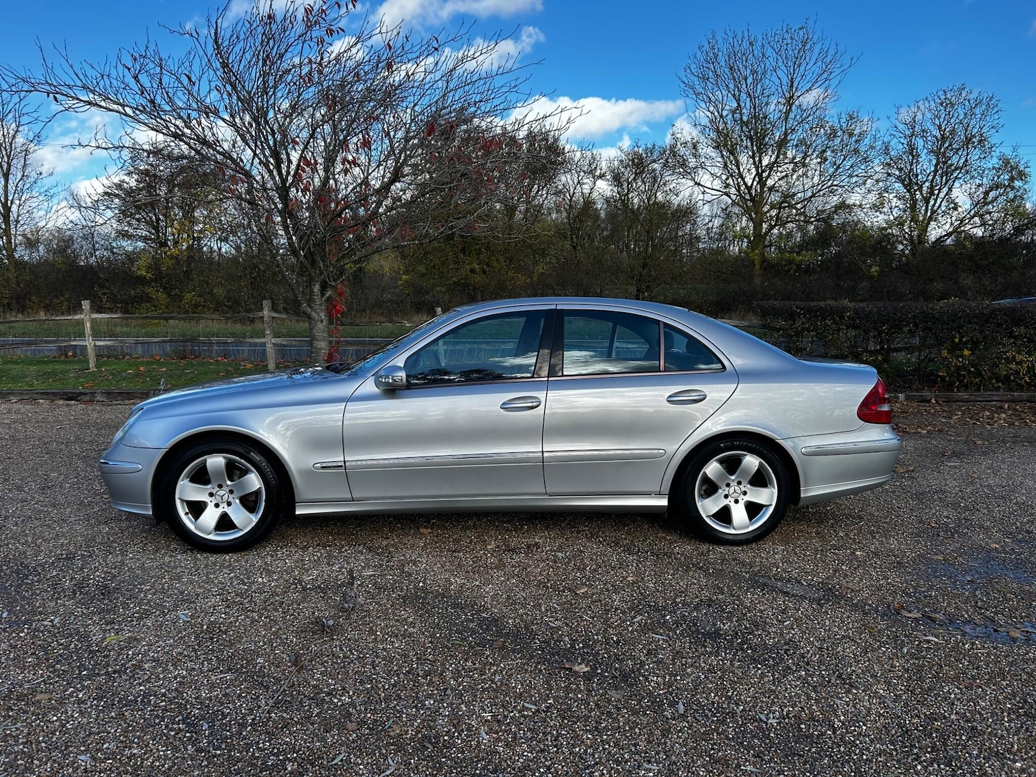 Used Mercedes-Benz E Class 2004 for sale - 76446603: Photo 8